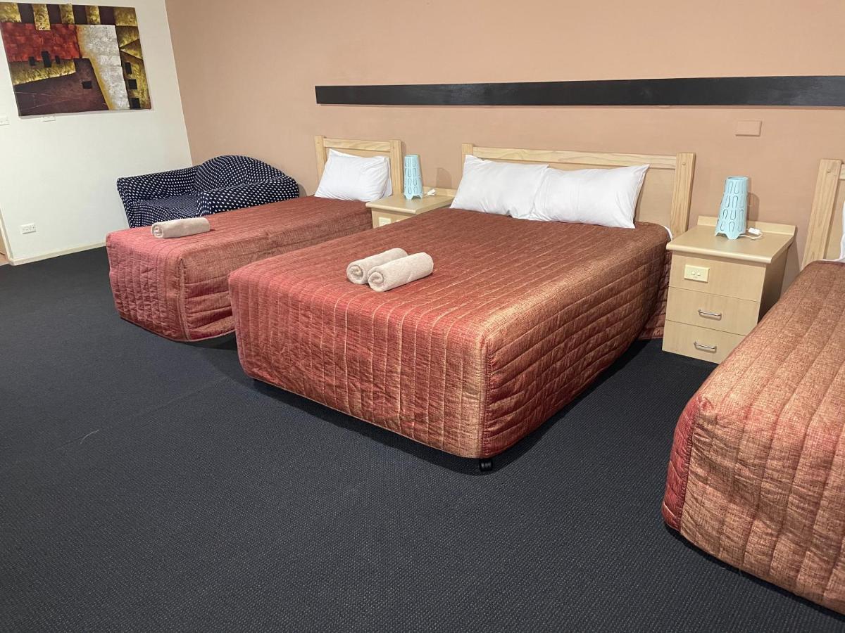 Countryman Motor Inn 코우라 외부 사진