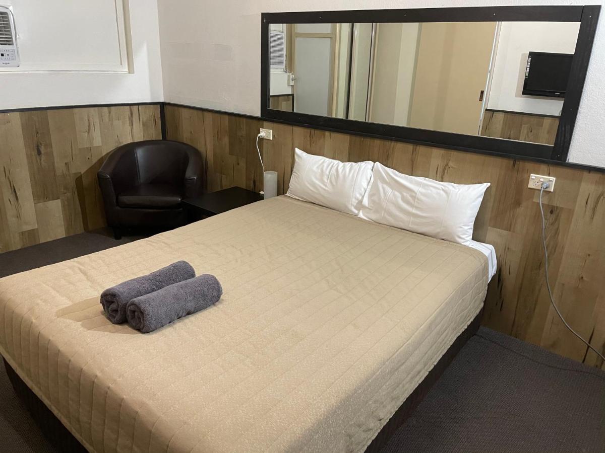Countryman Motor Inn 코우라 외부 사진